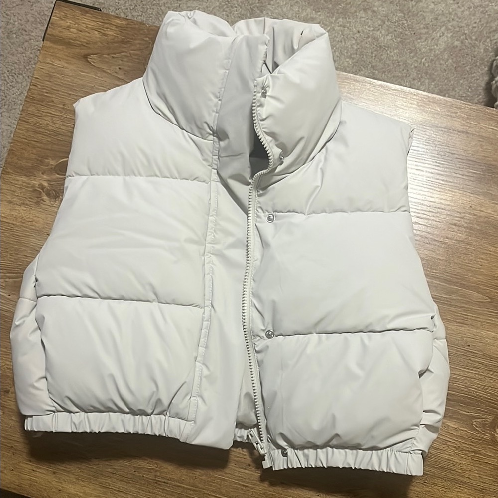 Zara Off White Puffer Vest